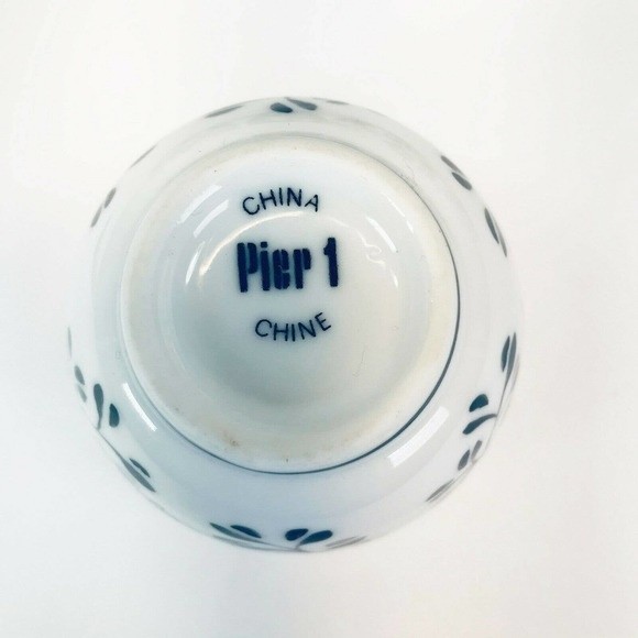 Pier 1 AKINA Sake Tea Cups Black White Floral Set Of 6 PLUS one extra for fun! - Picture 6 of 7